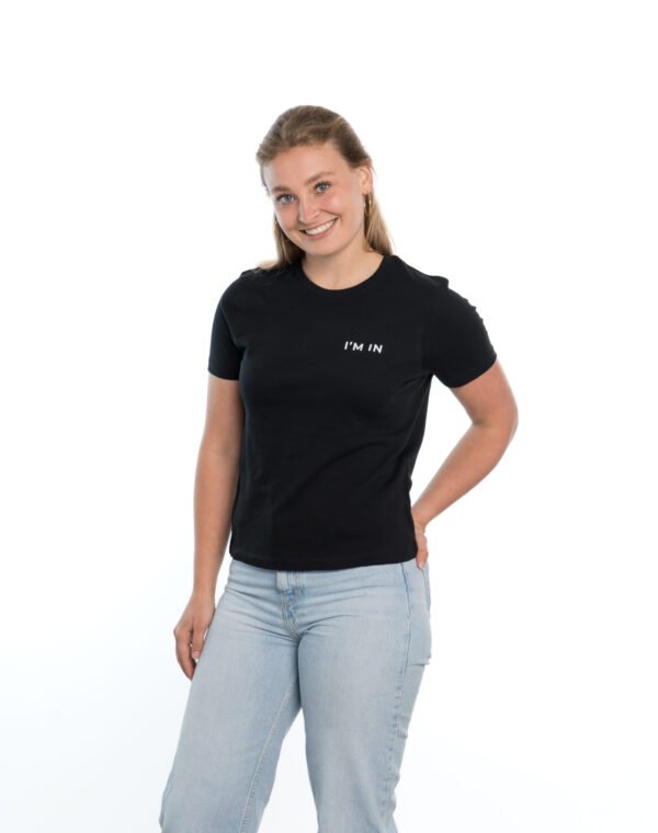 I'M IN Dames T-shirt zwart opdruk naam borst - Afbeelding 2