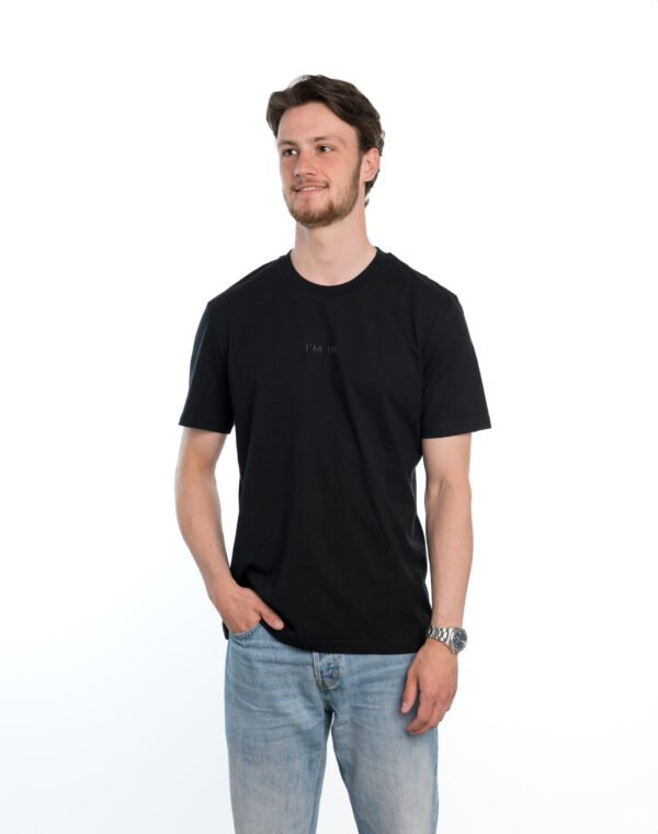 I'M IN Heren T-shirt zwart opdruk naam midden