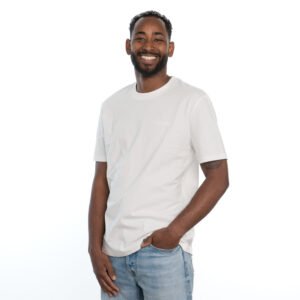 I'M IN Heren T-shirt creme opdruk naam borst